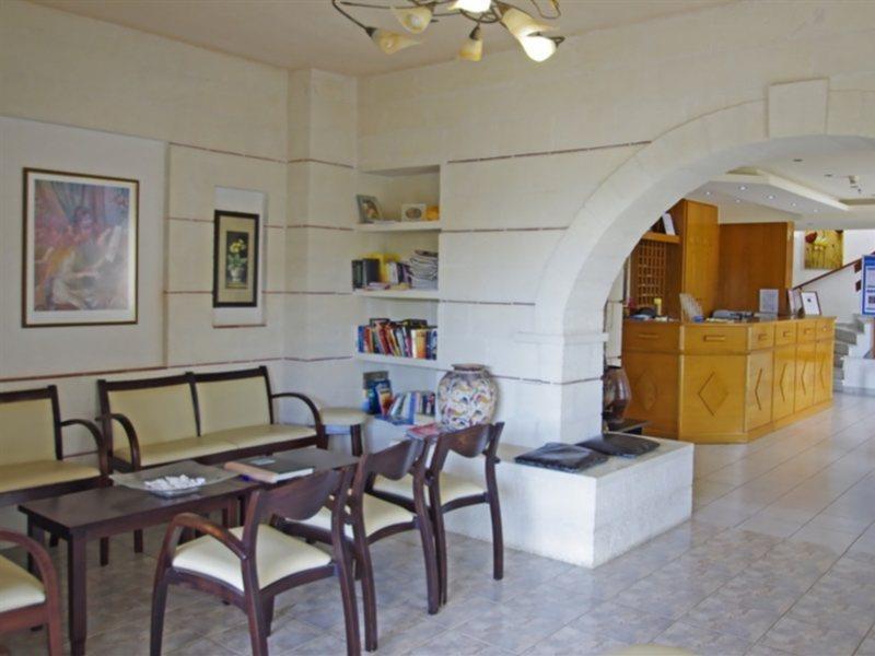 South Coast Hotel Makrýgialos Buitenkant foto